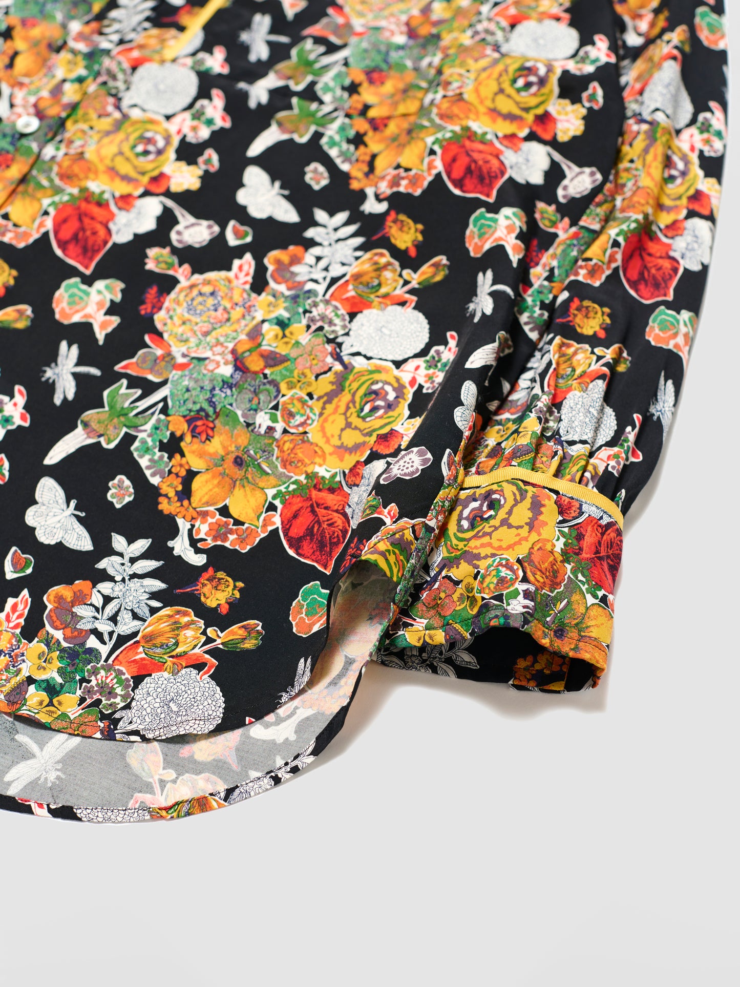 MUSE SHIRT/ BLACK FLORAL