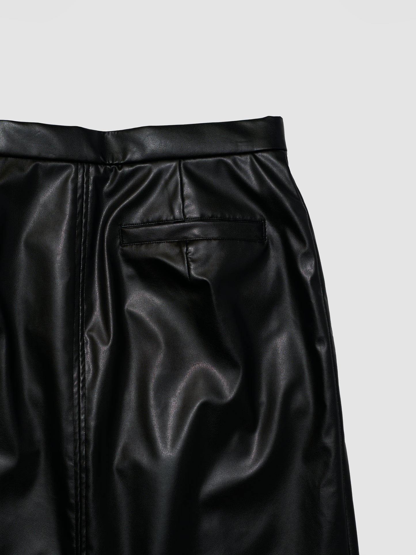 PLEATED PENCIL SKIRT/ LEATHER
