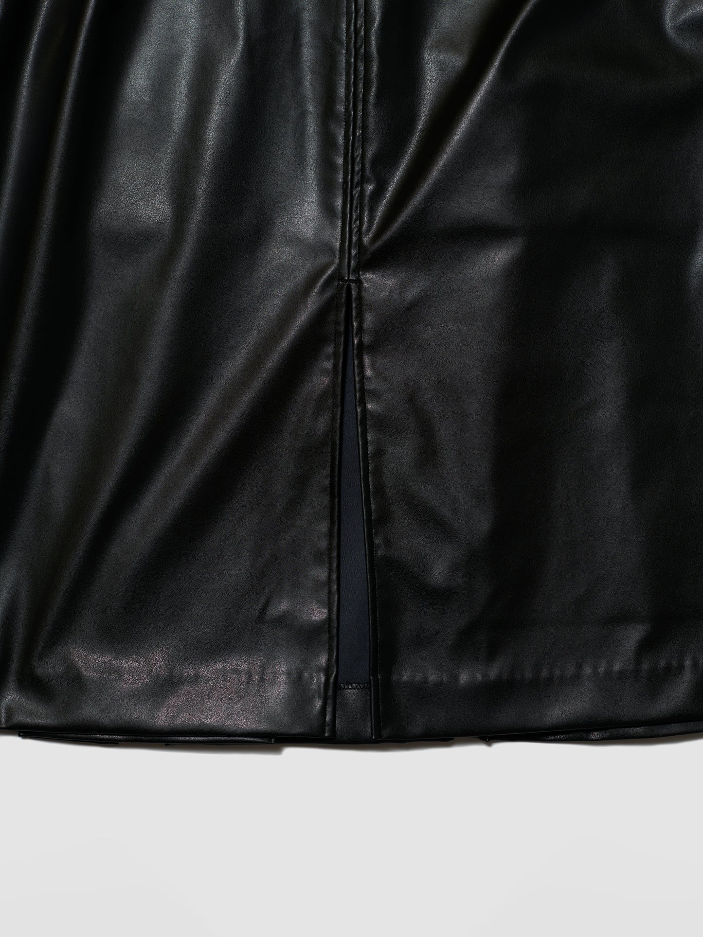 PLEATED PENCIL SKIRT/ LEATHER