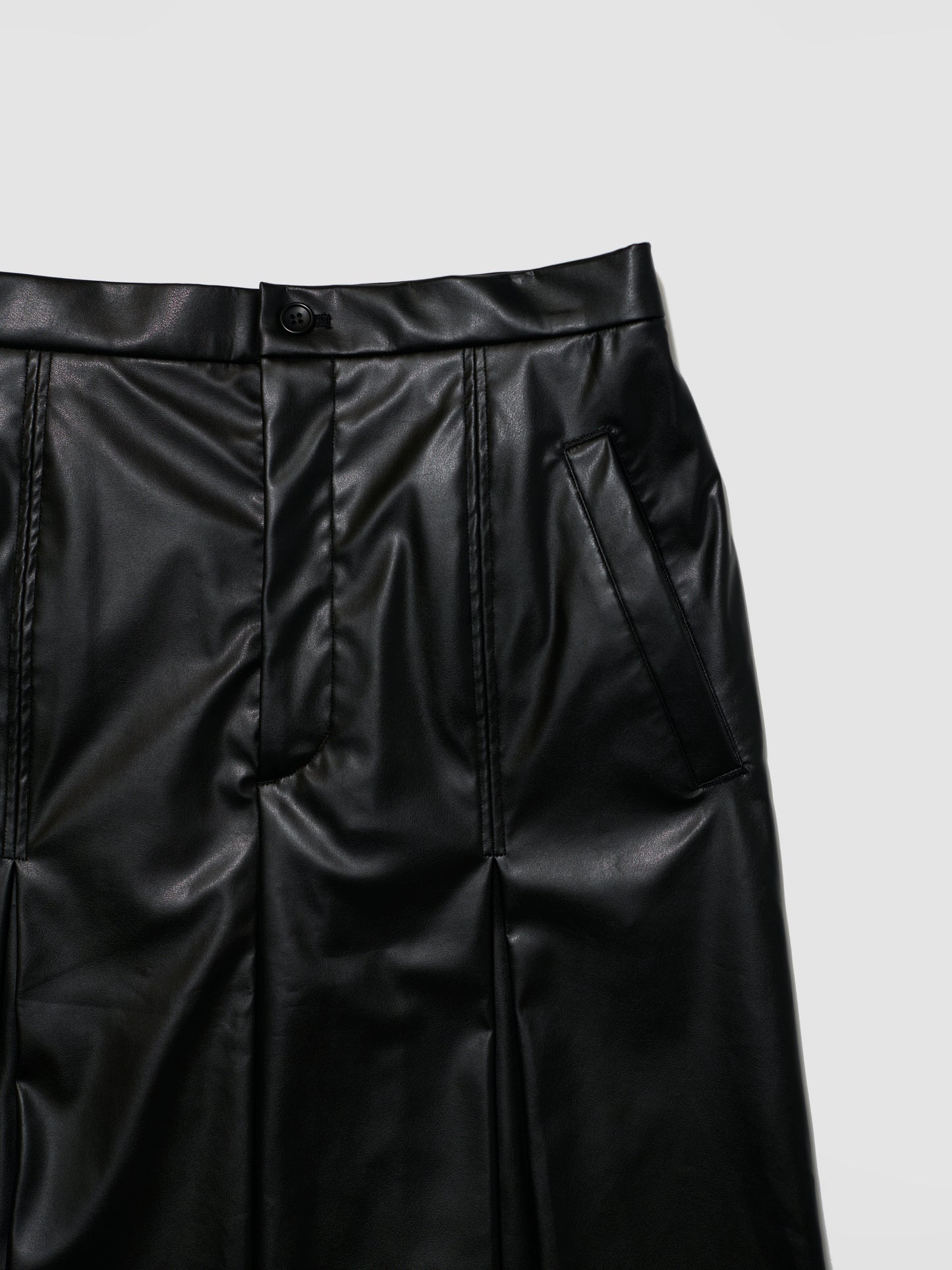 PLEATED PENCIL SKIRT/ LEATHER
