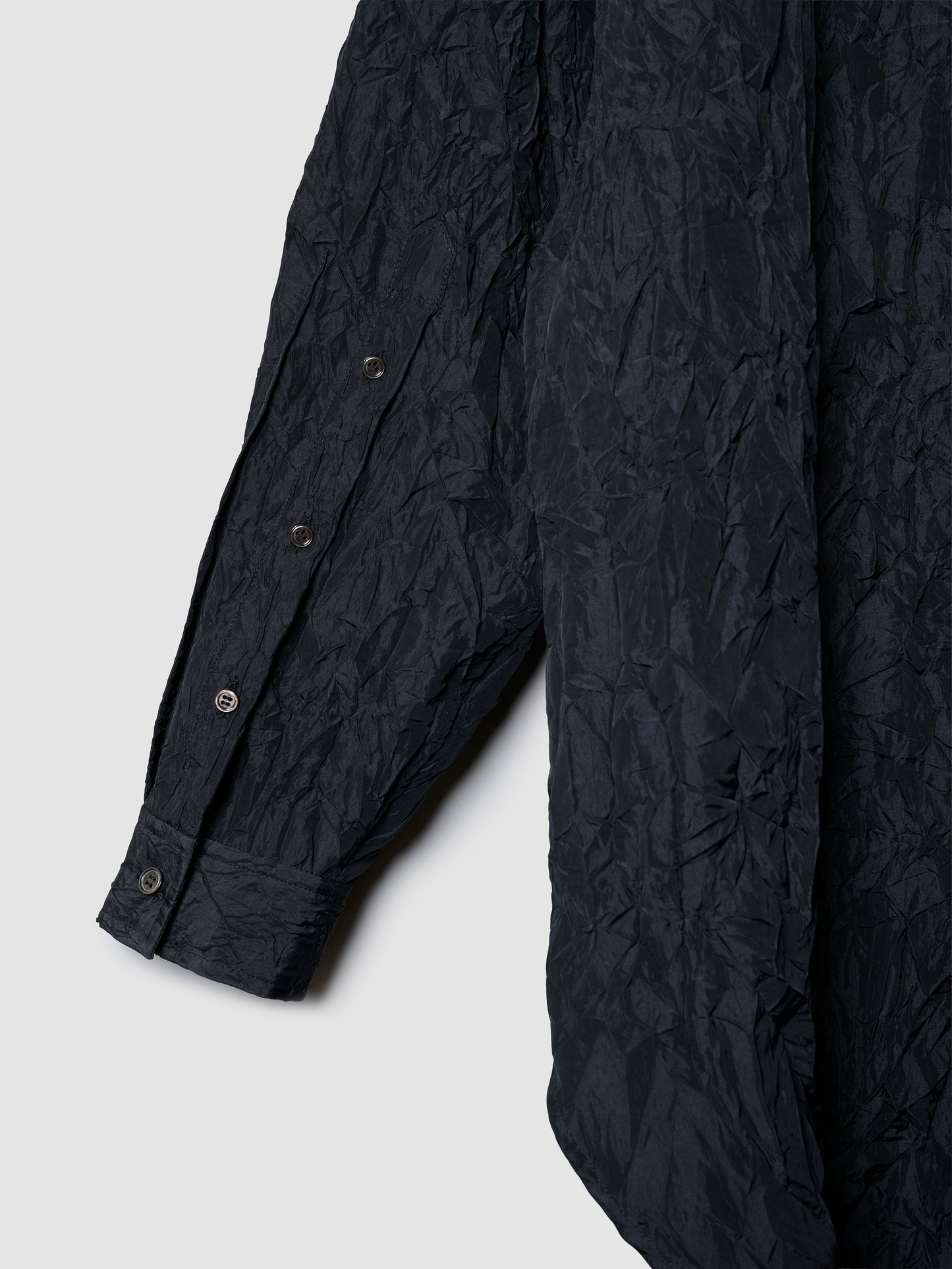 TRAVEL SHIRT/ CRINKLE BLACK