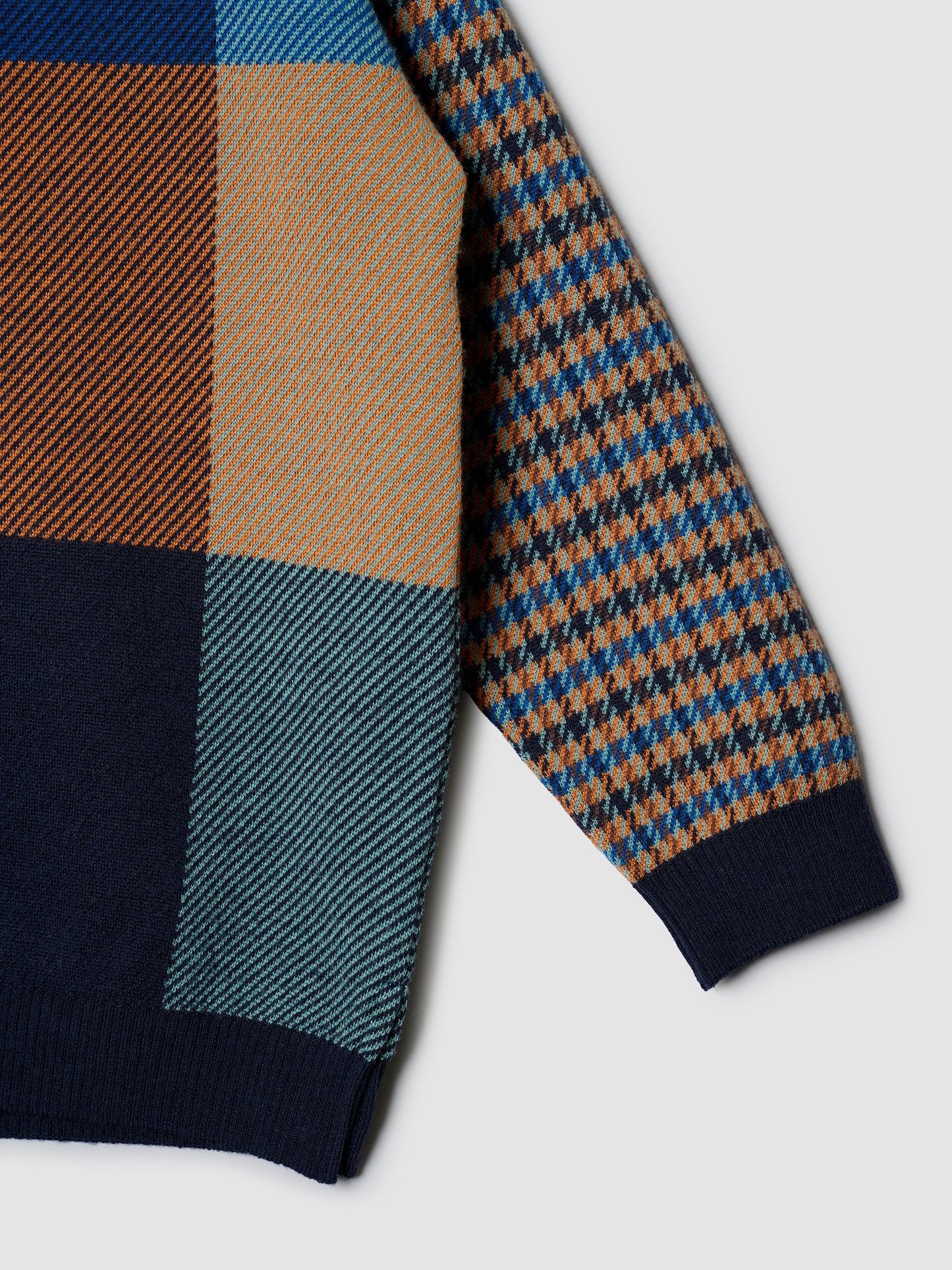 MIXED PLAID V SWEATER/ PLAID