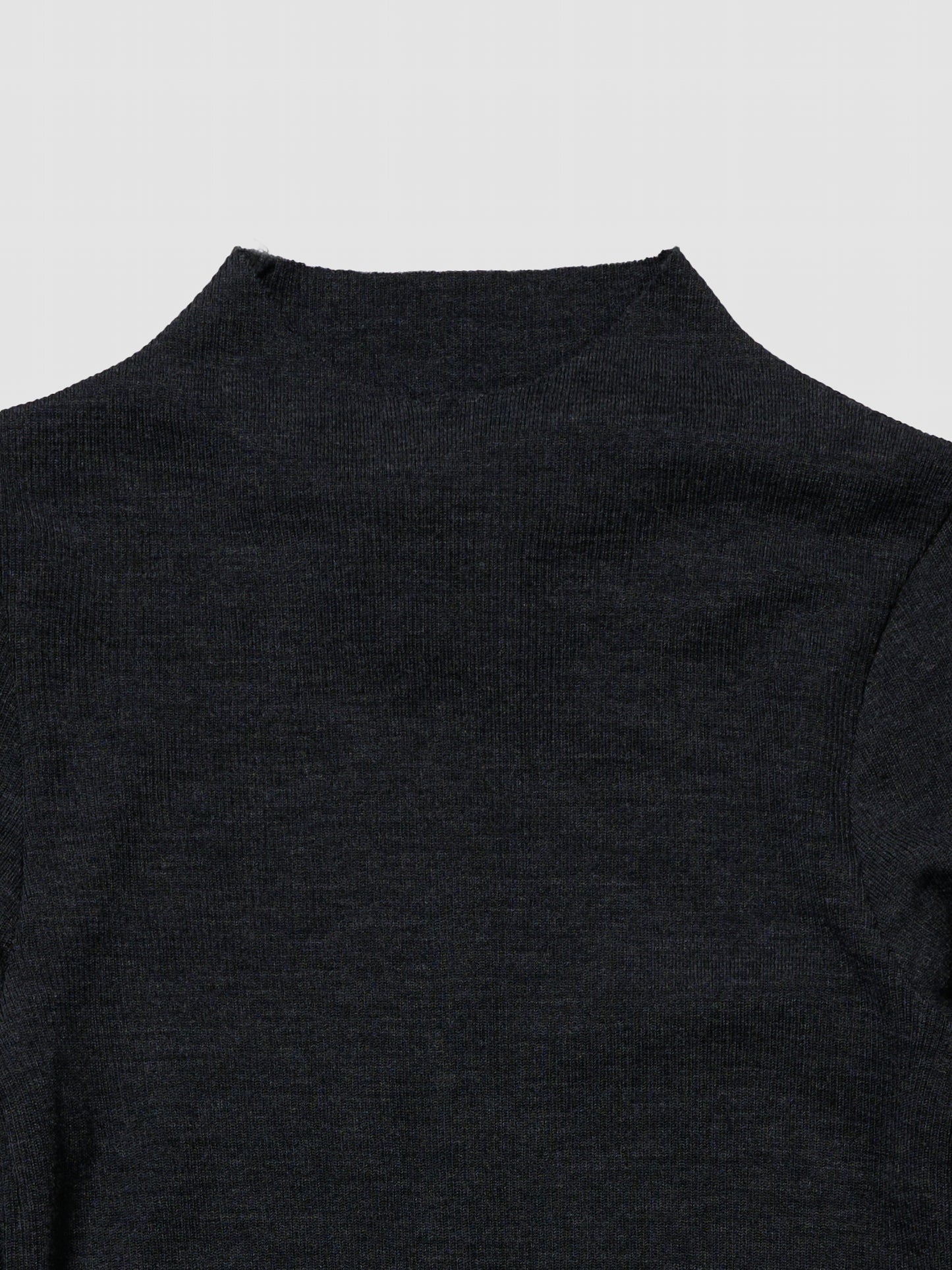 MOCK NECK LONG TEE/ CHARCOAL WOOL