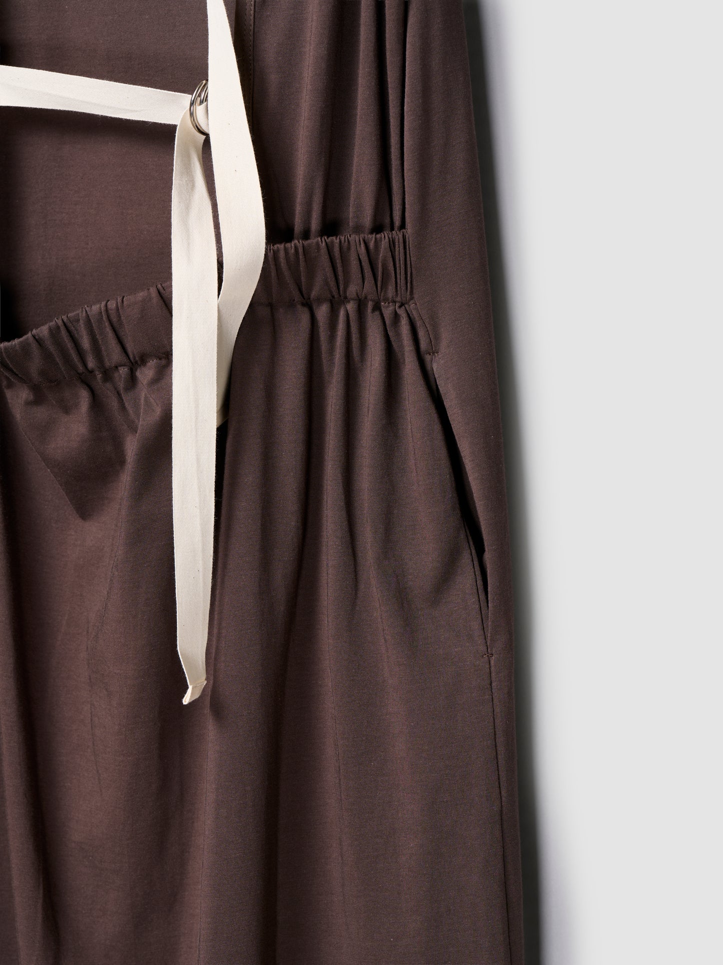 STRAP DRESS/ BROWN