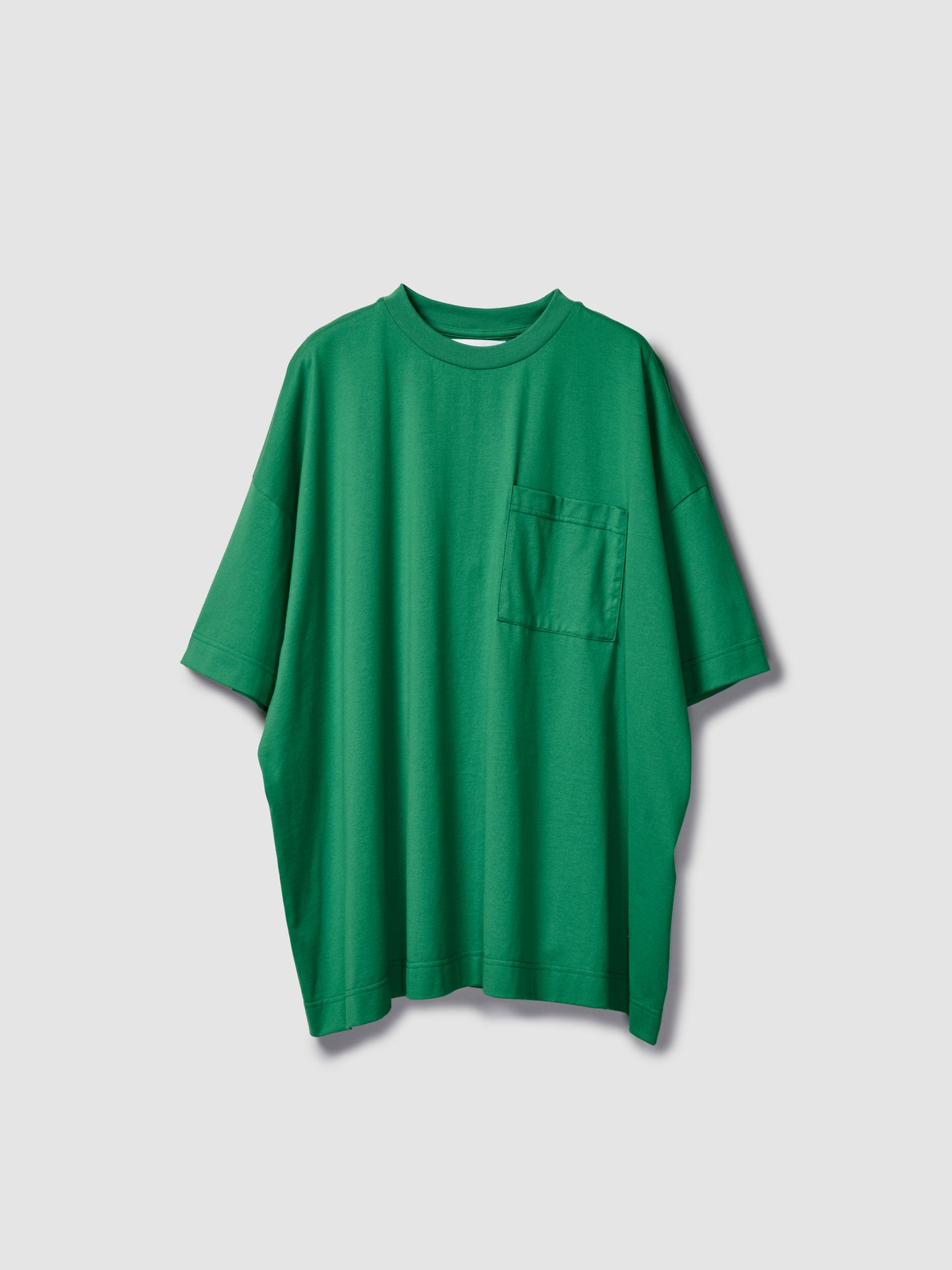 BACK SEAM POCKET TEE/ GREEN