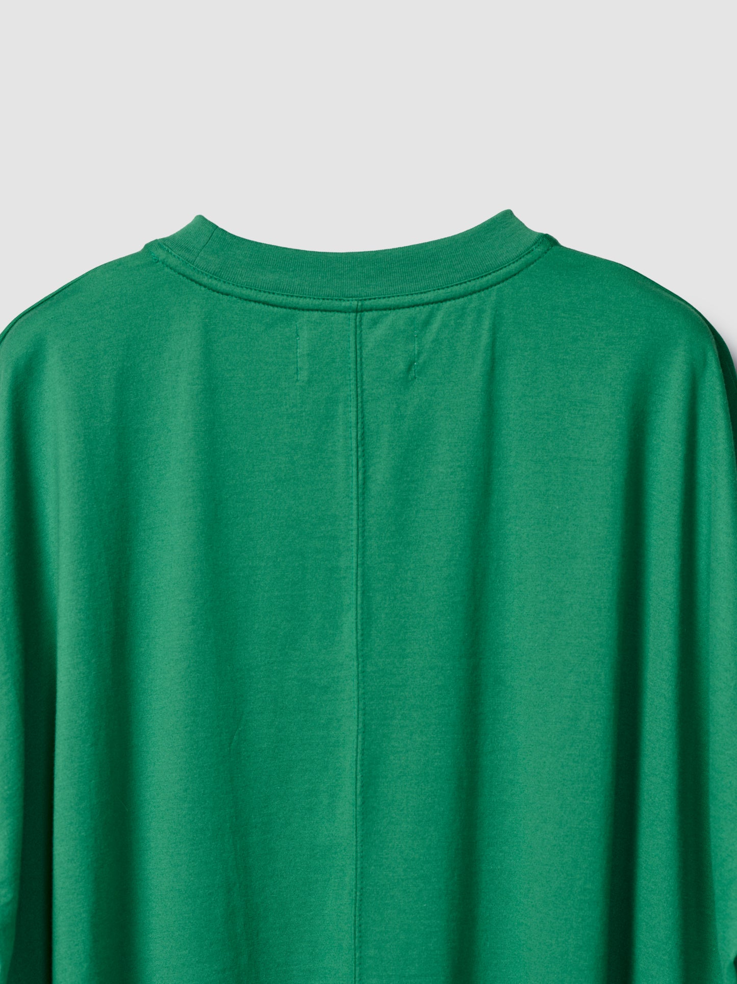 BACK SEAM POCKET TEE/ GREEN