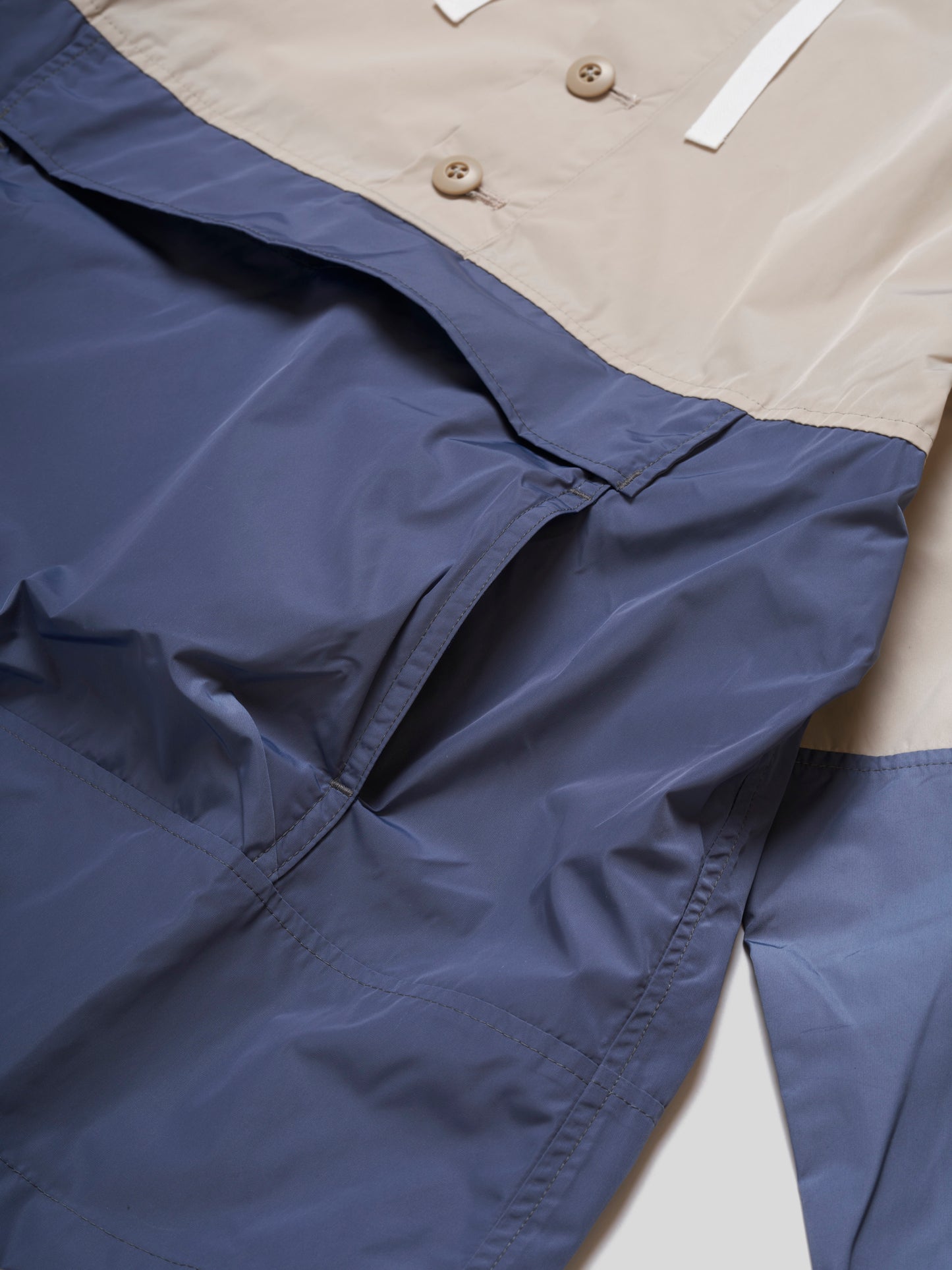 PACKABLE ANORAK/ OYSTER/BLUE